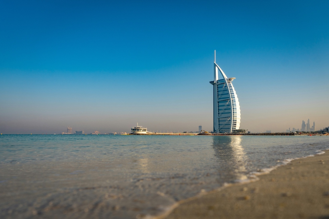 dubai_cover2